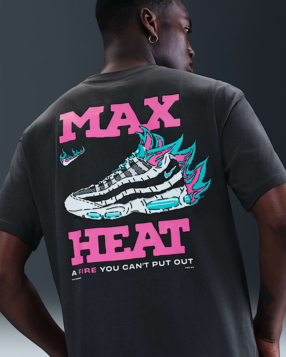 【Nike】Air Max 95 Tシャツ 海外限定 ロゴ グラフィック 半袖 Nike Air Max 95 を大胆にあしらったグラフィック Tシャツが